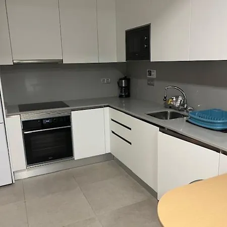 Apartamento Moderno Playa De Las Canteras -Las Palmas Gran Canaria شقة