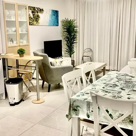 Apartamento Moderno Playa De Las Canteras -Las Palmas Gran Canaria شقة *