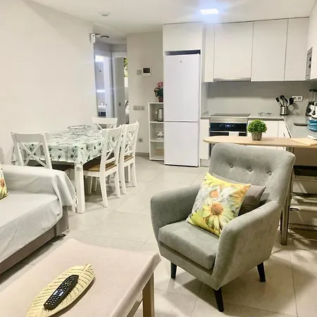 Apartamento Moderno Playa De Las Canteras -Las Palmas Gran Canaria شقة لاس بالماس دي غران كاناريا